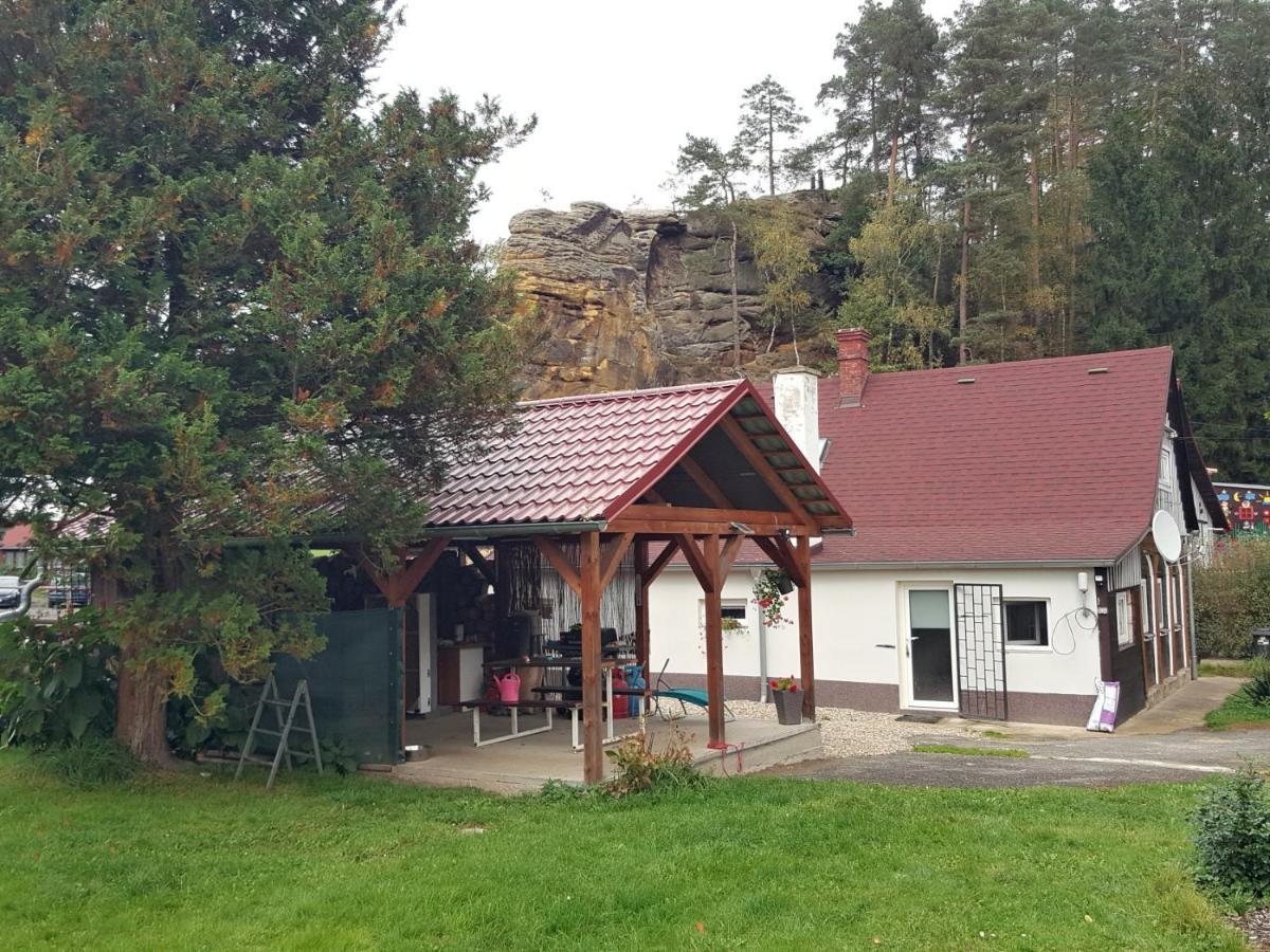 Chalupa U Slunce - Jetrichovice Esterno foto