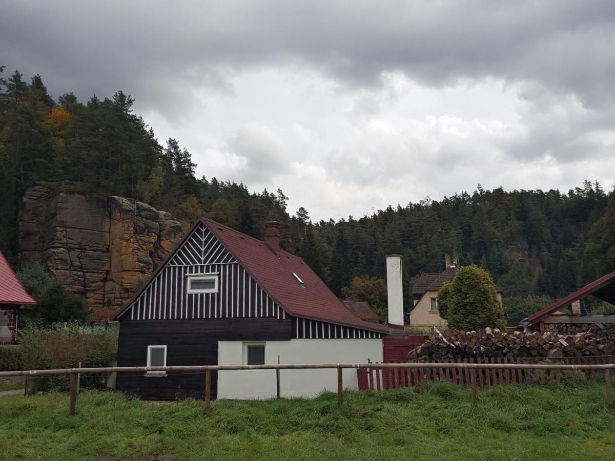 Chalupa U Slunce - Jetrichovice Esterno foto